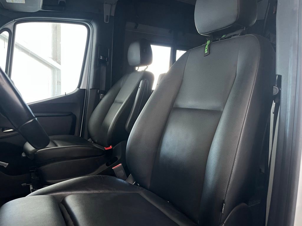 Used 2022 Mercedes-Benz Sprinter 3500 image 12