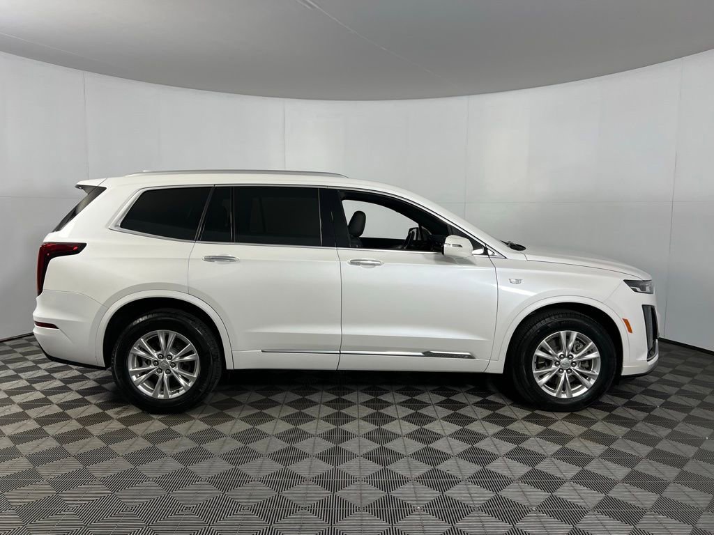 Used 2024 Cadillac XT6 Luxury w/ LPO, Floor Liner Package image 5