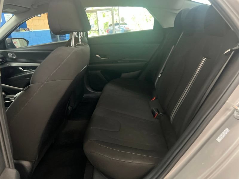 Used 2023 Hyundai Elantra SEL w/ Convenience Package FWD image 14