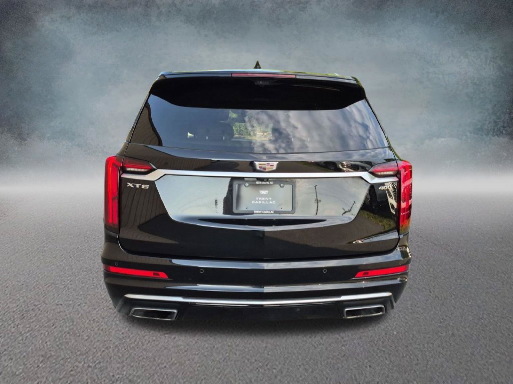 Used 2020 Cadillac XT6 Premium Luxury w/ Platinum Package FWD image 3