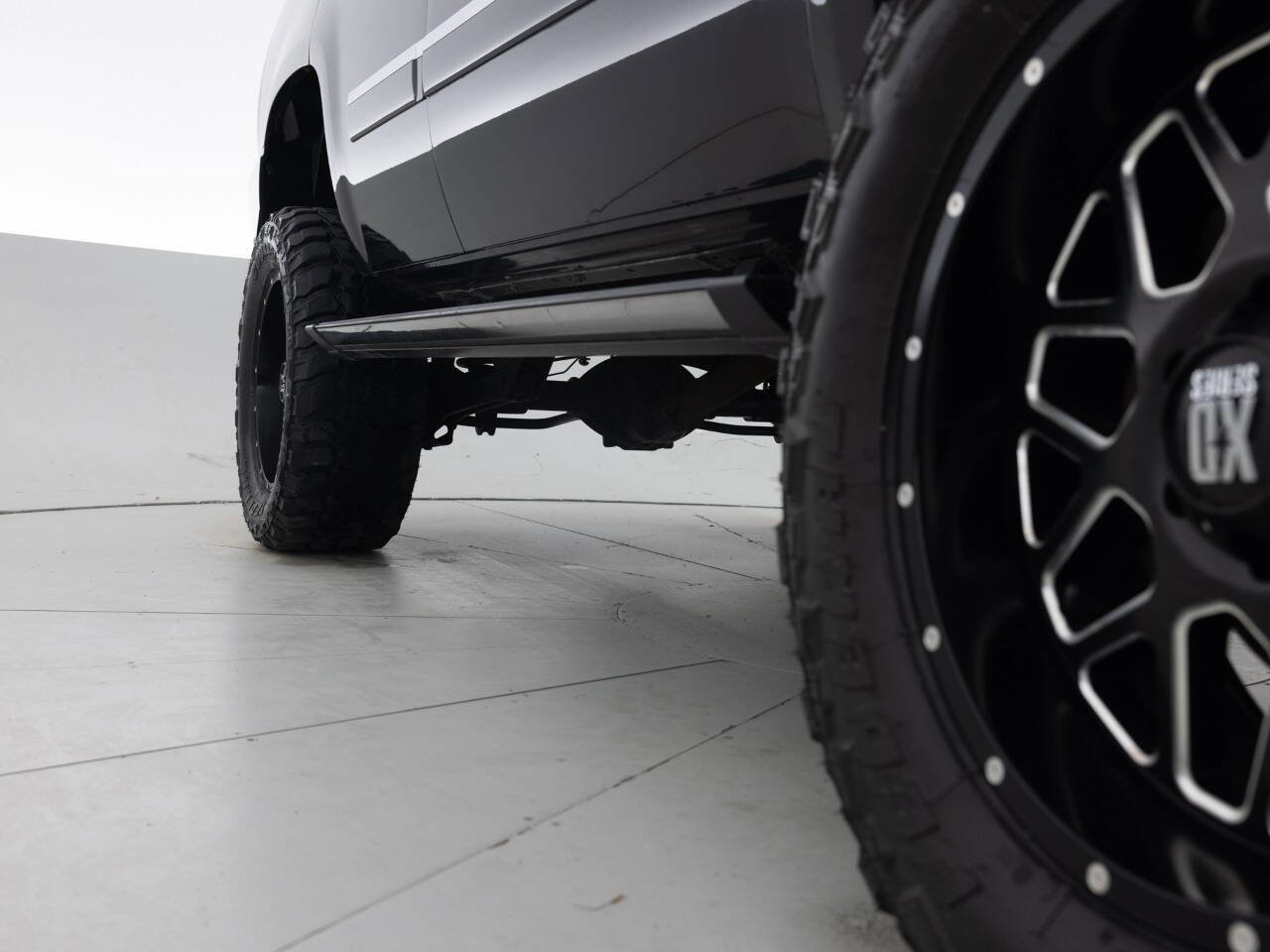 Used 2011 Chevrolet Tahoe LTZ AWD/4WD image 26