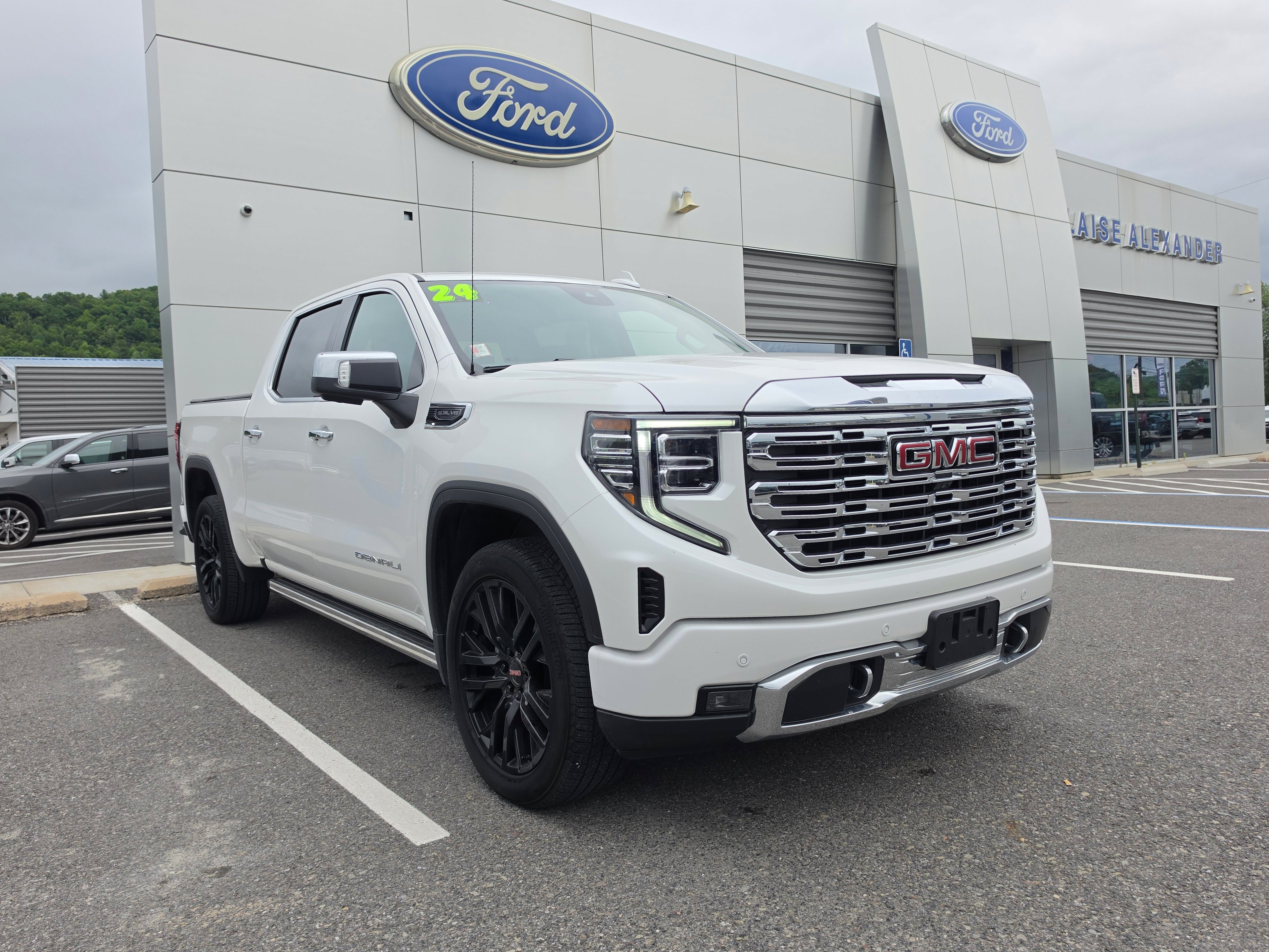 Used 2024 GMC Sierra 1500 Denali