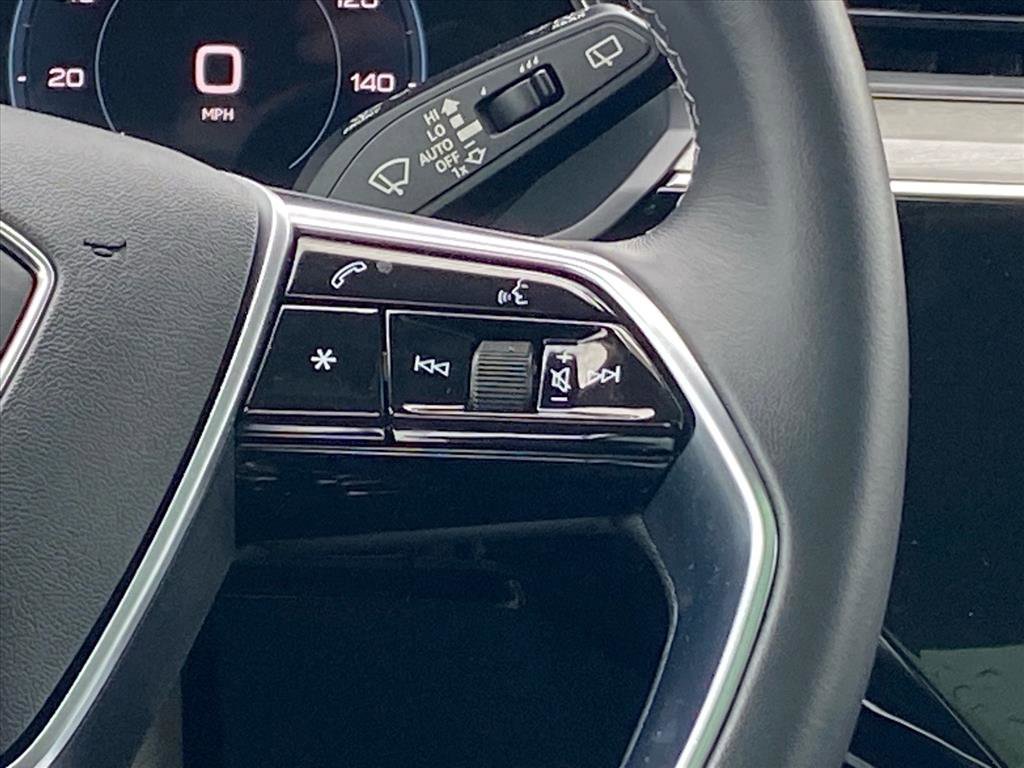 Used 2023 Audi e-tron Premium w/ Convenience Plus Package image 6