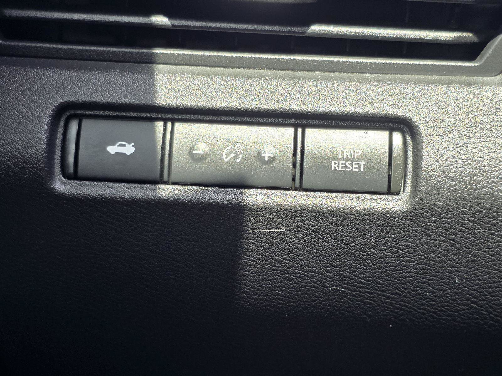 Used 2019 Nissan Altima 2.5 S AWD/4WD image 11