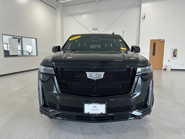 Used 2024 Cadillac Escalade ESV Sport Platinum w/ LPO, ONYX Package image 3