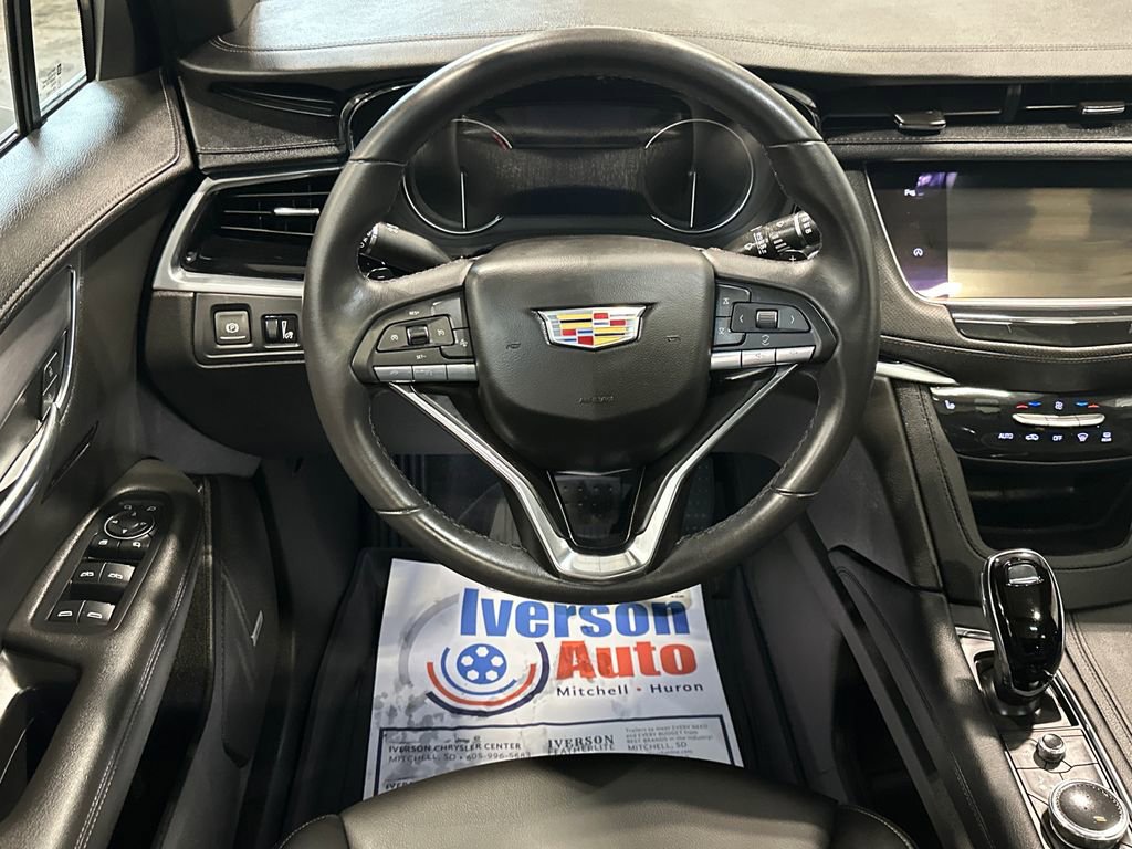 Used 2024 Cadillac XT6 Luxury w/ LPO, Floor Liner Package AWD/4WD image 30
