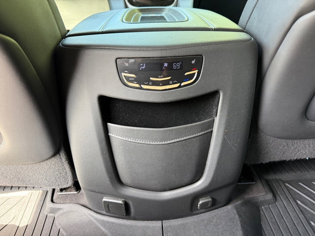 Used 2020 Cadillac Escalade Luxury AWD/4WD image 21