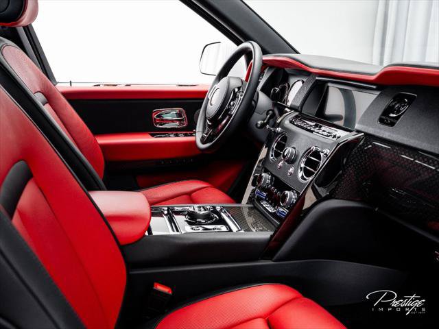 Used 2022 Rolls-Royce Cullinan Black Badge AWD/4WD image 43