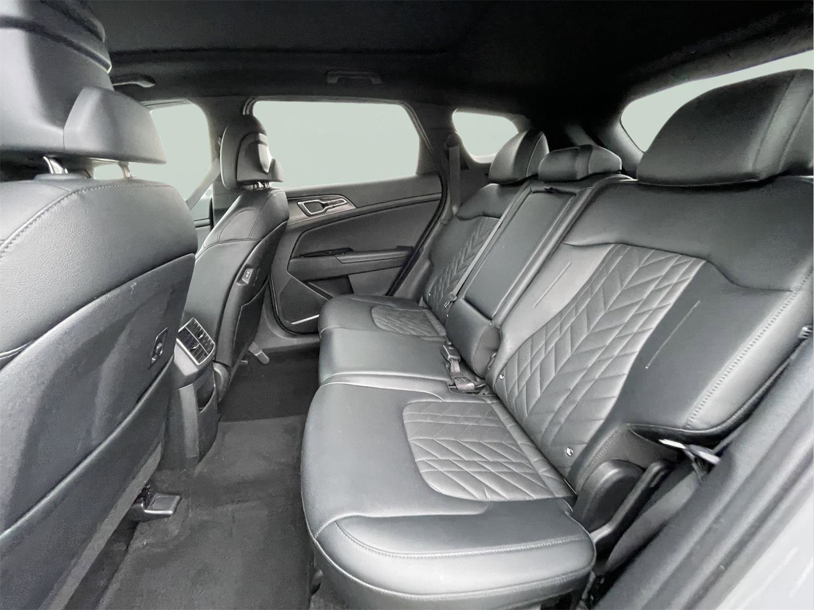 Used 2023 Kia Sportage X-Line w/ X-Line Premium Package AWD/4WD image 15