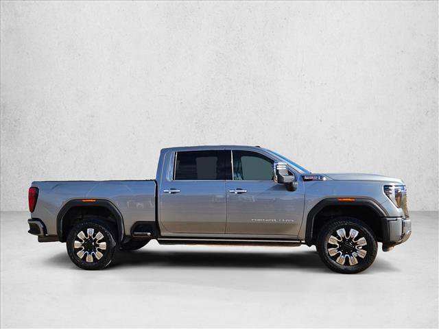 Used 2024 GMC Sierra 2500 Denali w/ Technology Package image 4