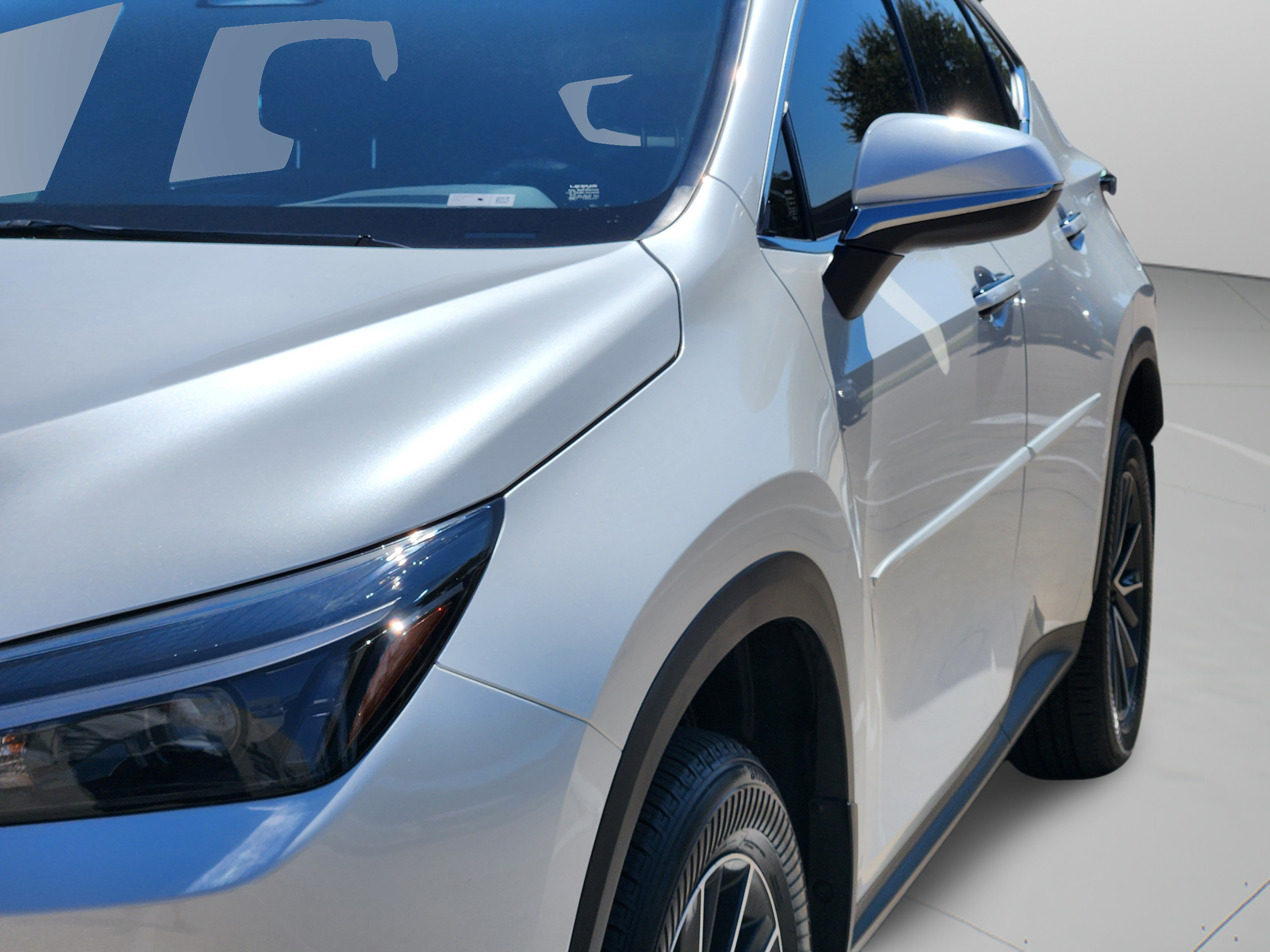 Certified 2025 Lexus NX 350h AWD w/ Accessory Package (2T) image 40