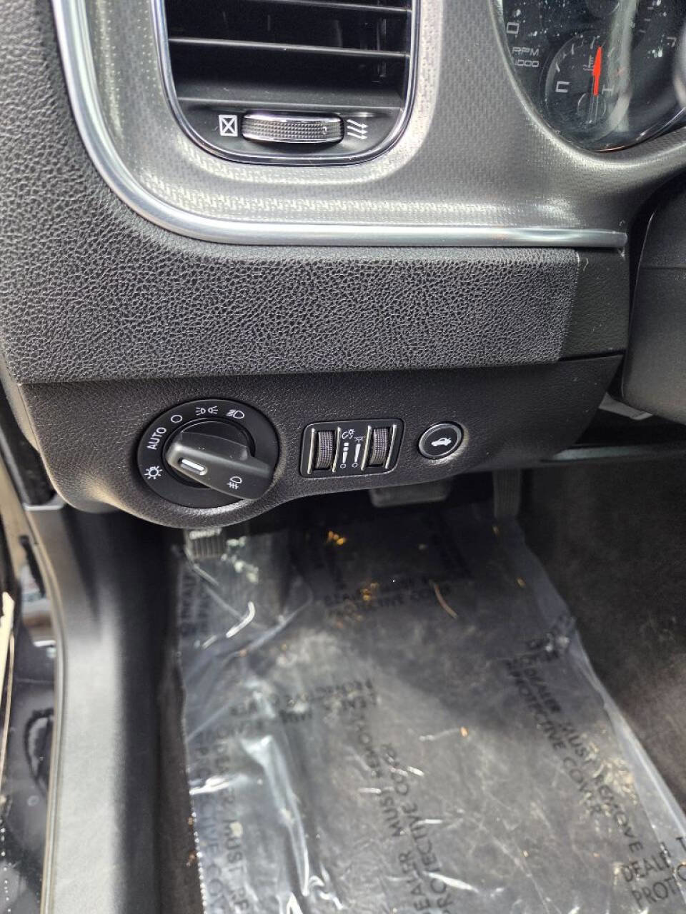 Used 2012 Dodge Charger SXT Plus AWD/4WD image 7