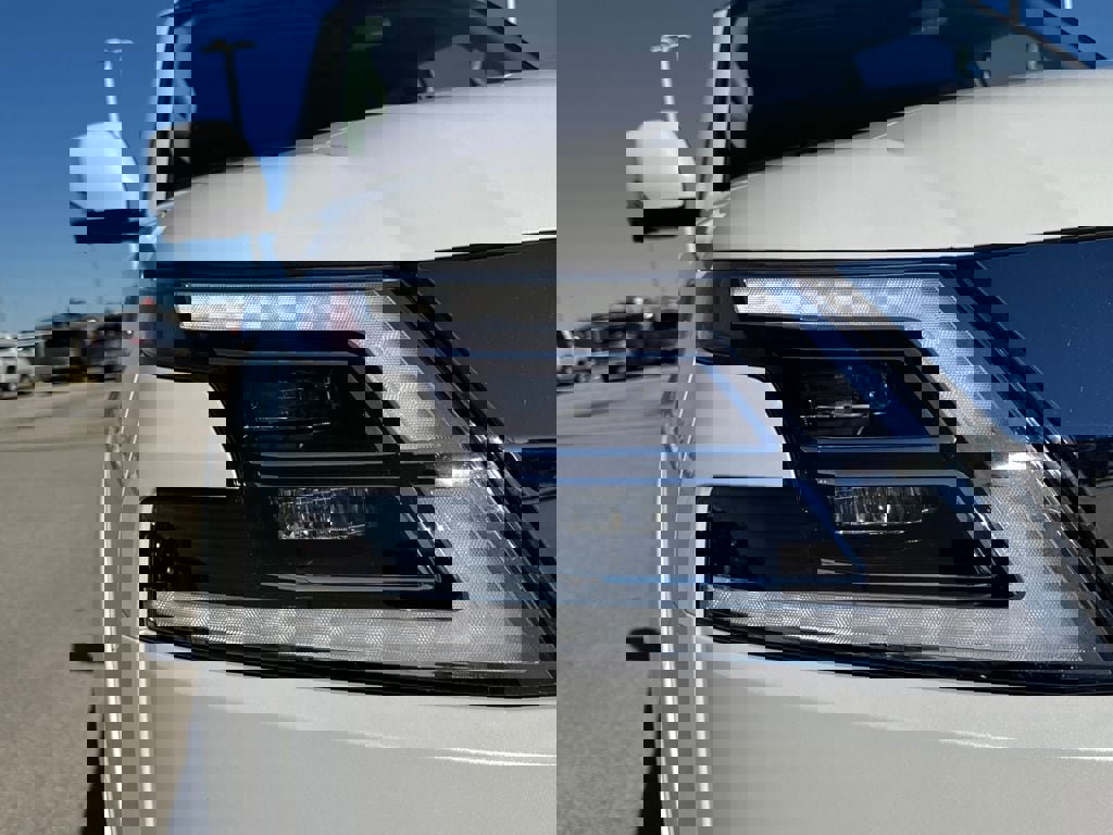 Used 2022 Nissan Armada SL image 11