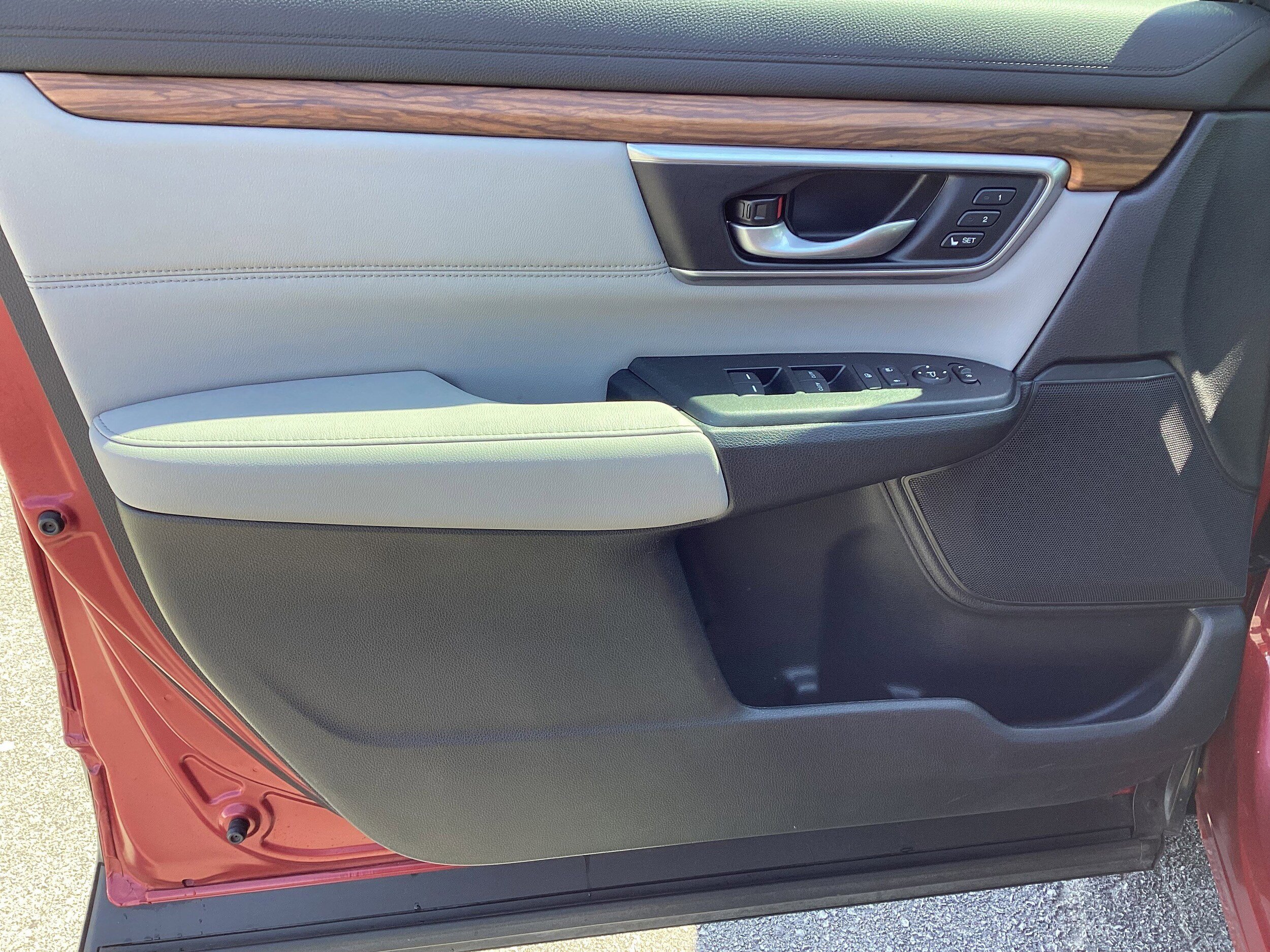 Used 2022 Honda CR-V EX-L image 16