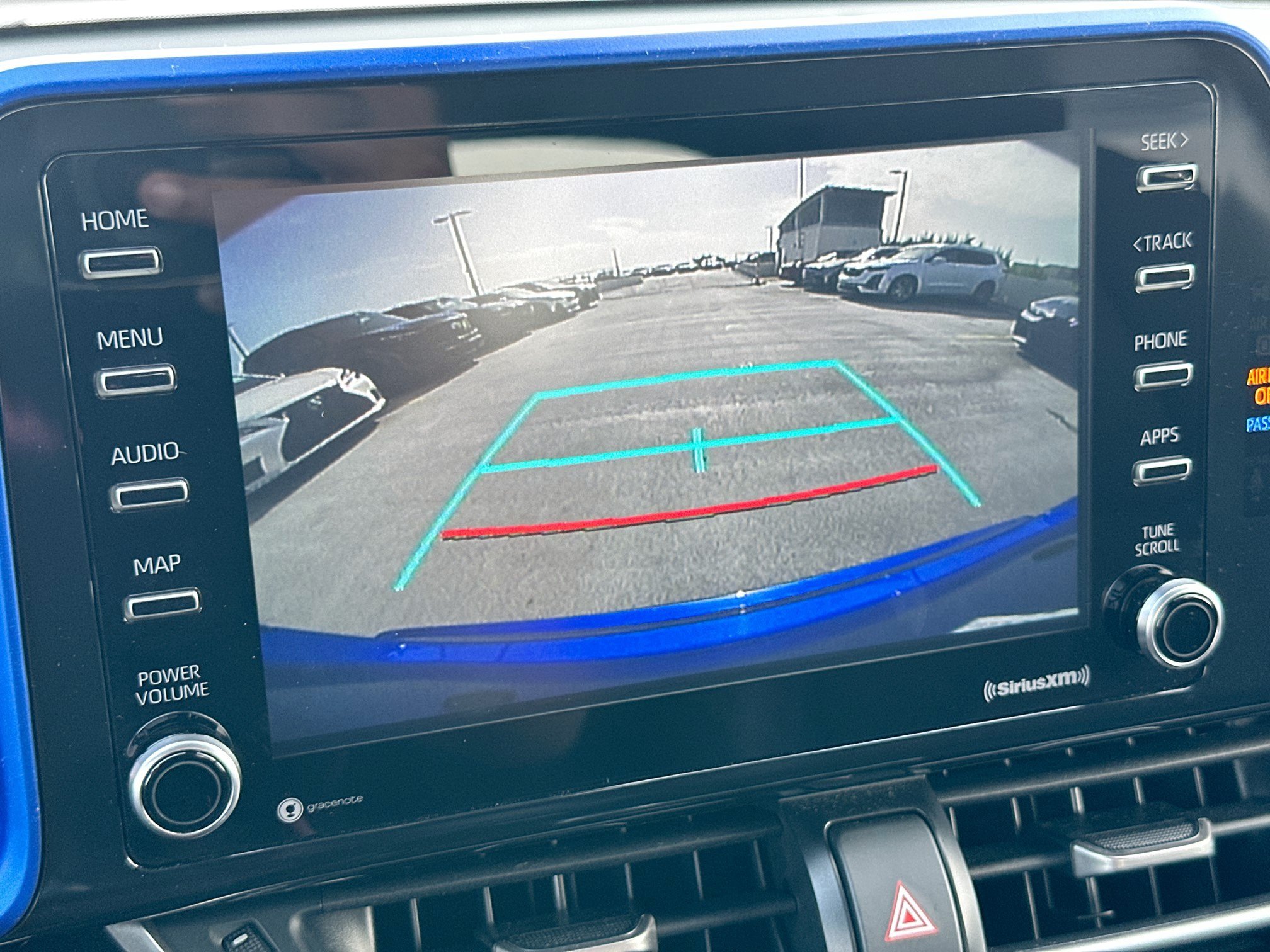 Used 2020 Toyota C-HR XLE FWD image 13