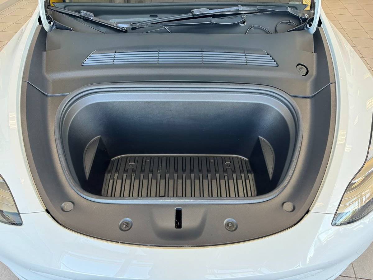 Used 2021 Tesla Model Y Long Range AWD/4WD image 94