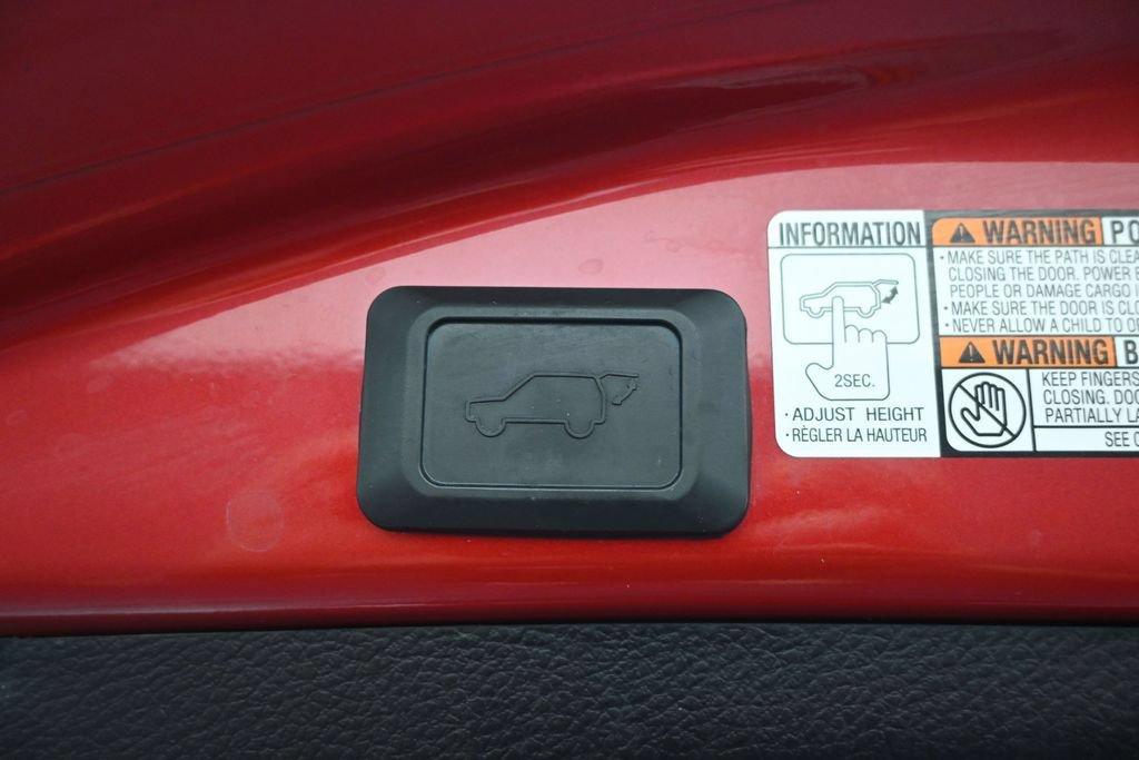 Used 2017 Toyota RAV4 Limited w/ Advanced Technology Package AWD/4WD image 33