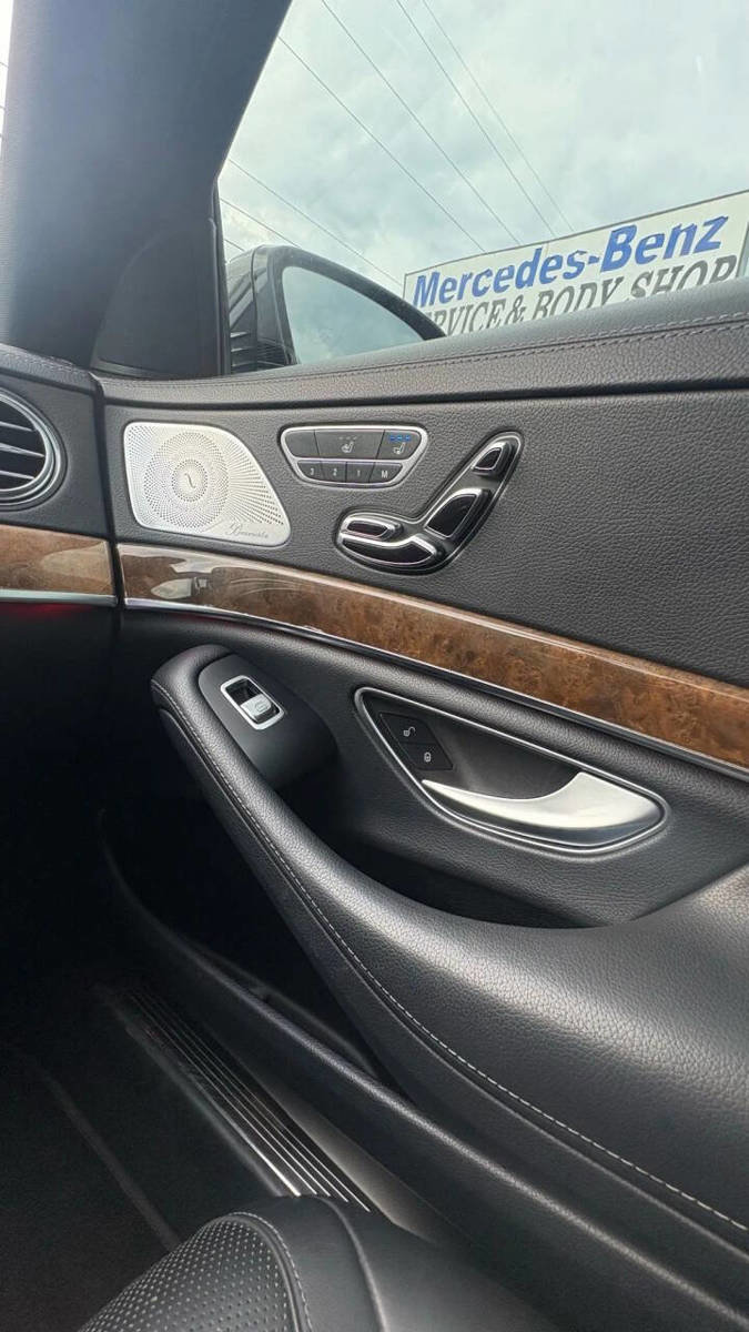 Used 2016 Mercedes-Benz S 550 4MATIC Sedan image 25