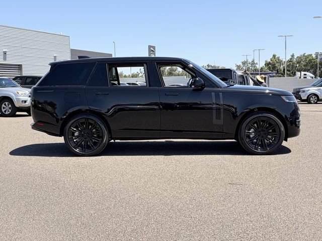 New 2026 Land Rover Range Rover Long Wheelbase SE AWD/4WD image 17