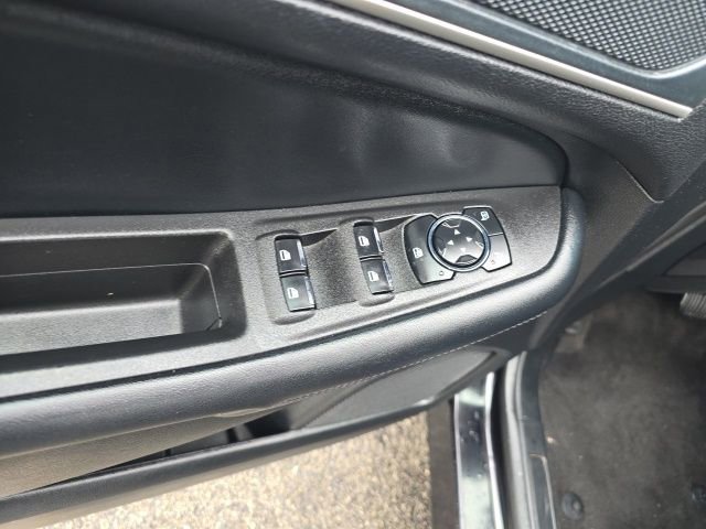Used 2024 Ford Edge SEL image 12