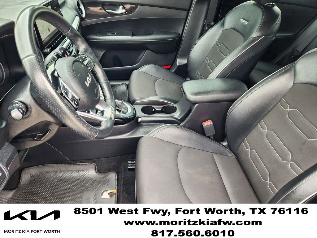 Certified 2022 Kia Forte GT-Line FWD image 12