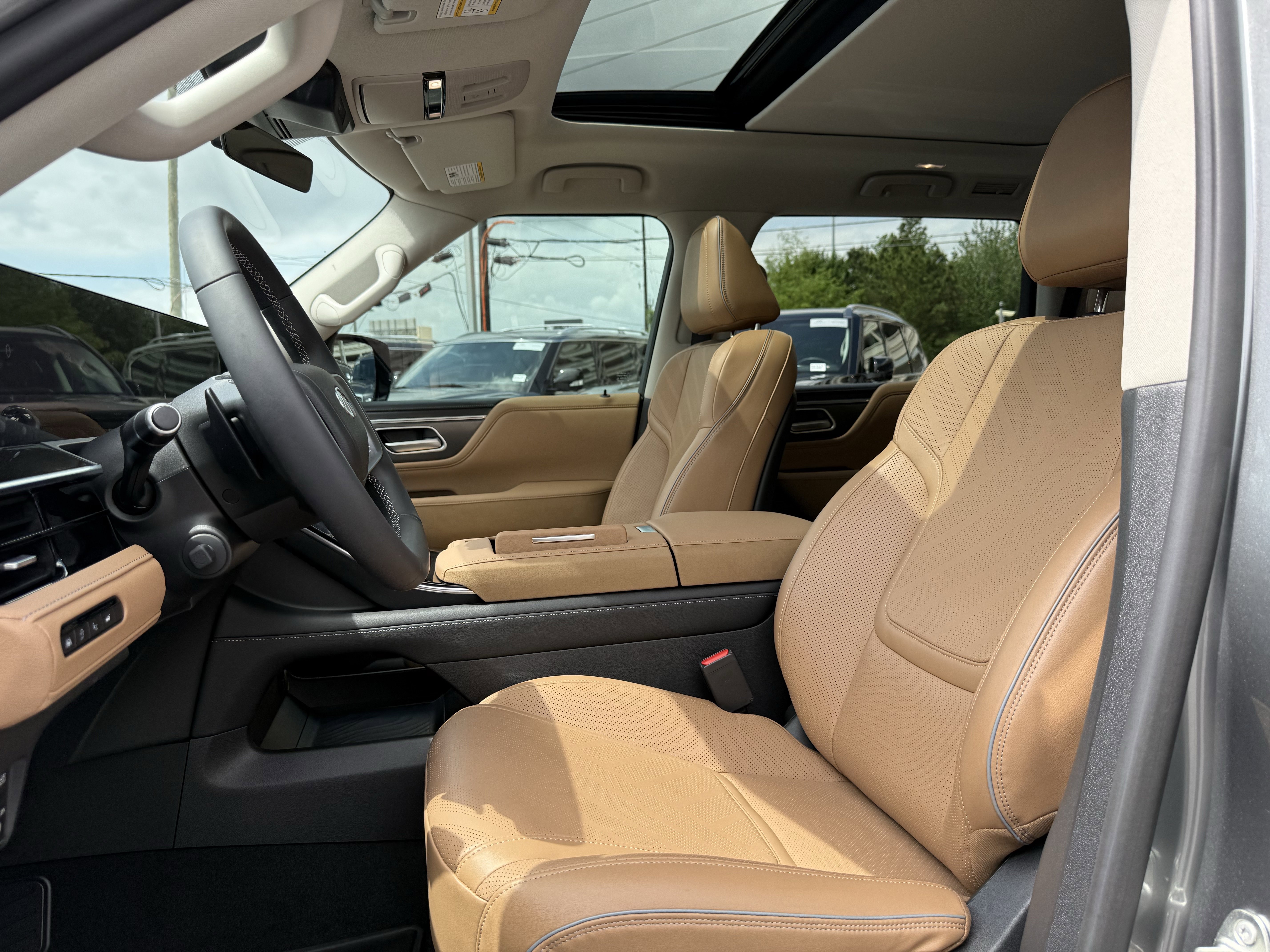 Certified 2026 INFINITI QX80 Luxe w/ Cargo Package image 12