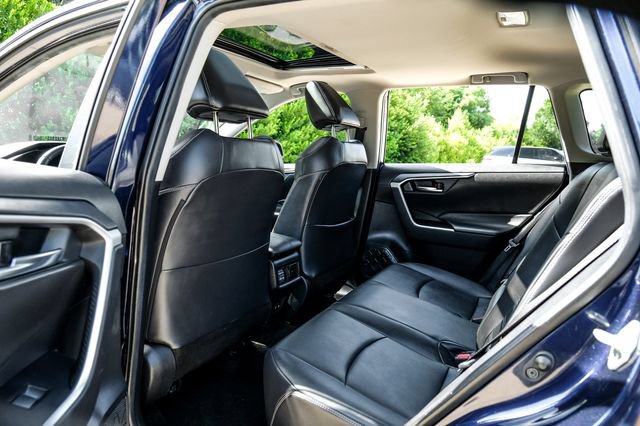 Used 2020 Toyota RAV4 XLE Premium AWD/4WD image 49