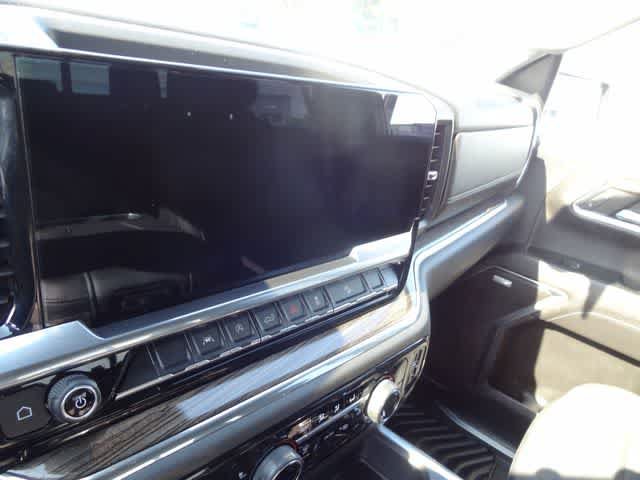 Used 2023 Chevrolet Silverado 1500 RST AWD/4WD image 11