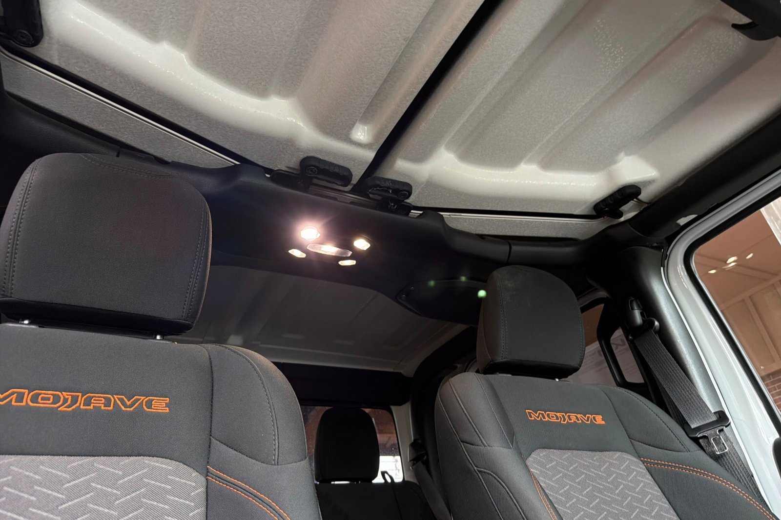 Used 2021 Jeep Gladiator Mojave image 16