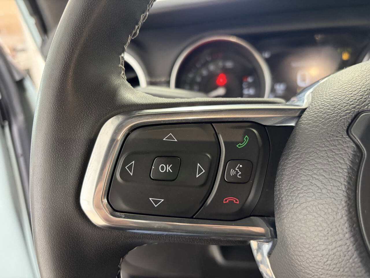 Used 2023 Jeep Wrangler Unlimited Sahara w/ Cold Weather Group image 18