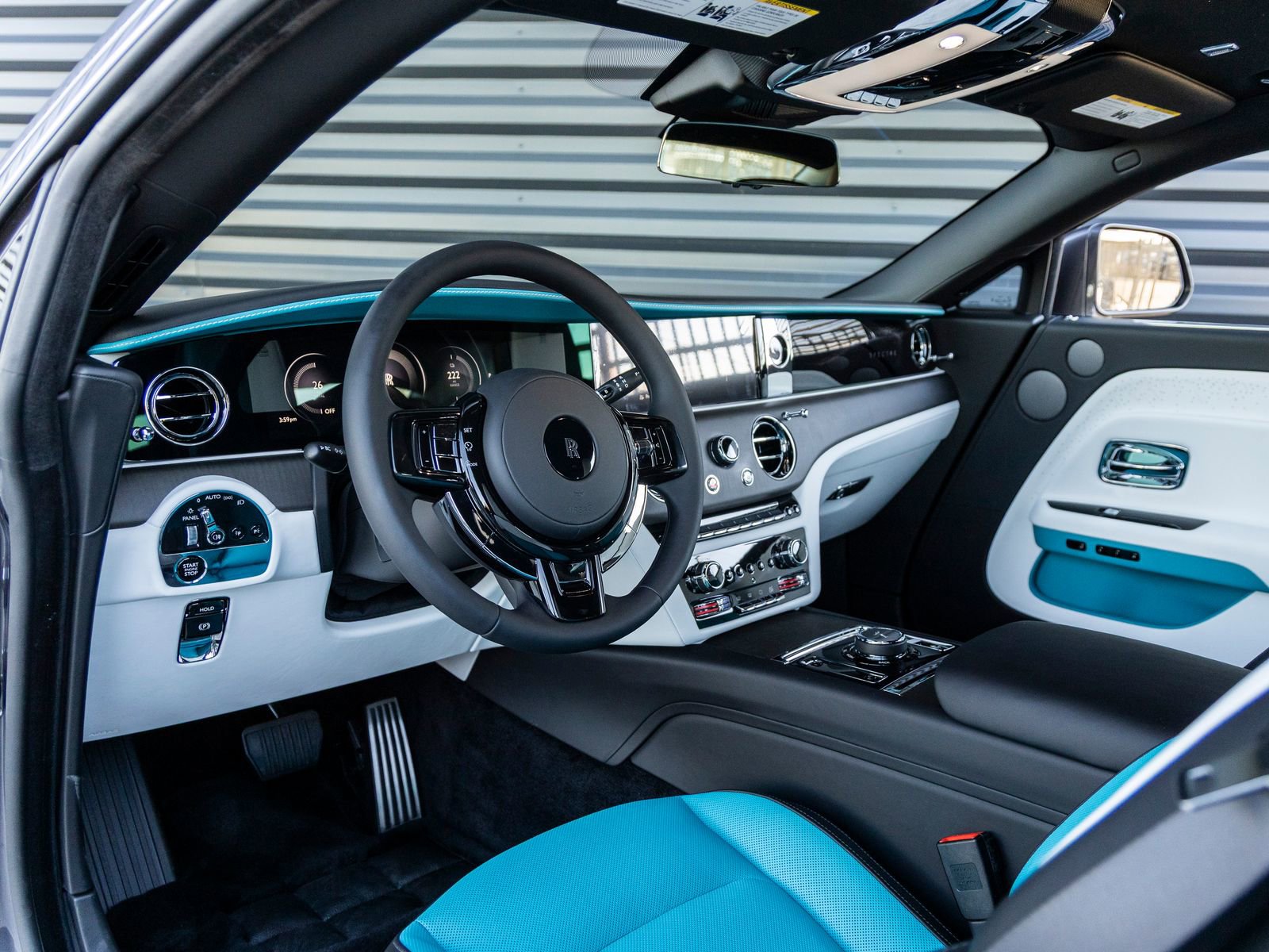 Certified 2025 Rolls-Royce Spectre image 32