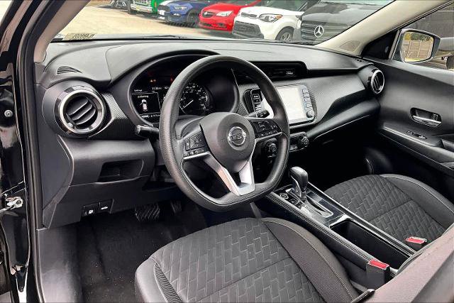 Certified 2021 Nissan Kicks SV image 16