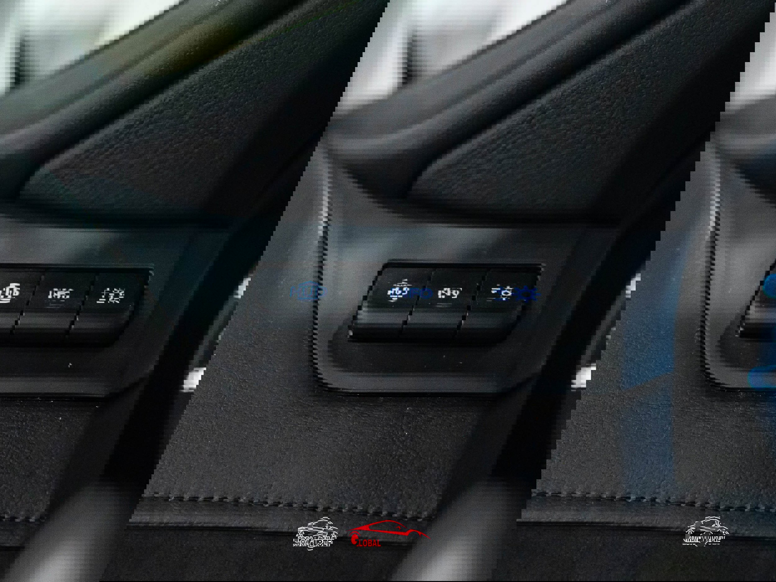 Used 2020 Cadillac Escalade ESV Premium Luxury w/ Escalade Sport Edition image 35