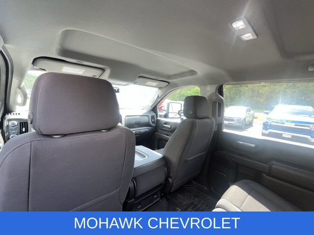 Used 2022 Chevrolet Silverado 2500 Custom w/ Custom Value Package AWD/4WD image 13
