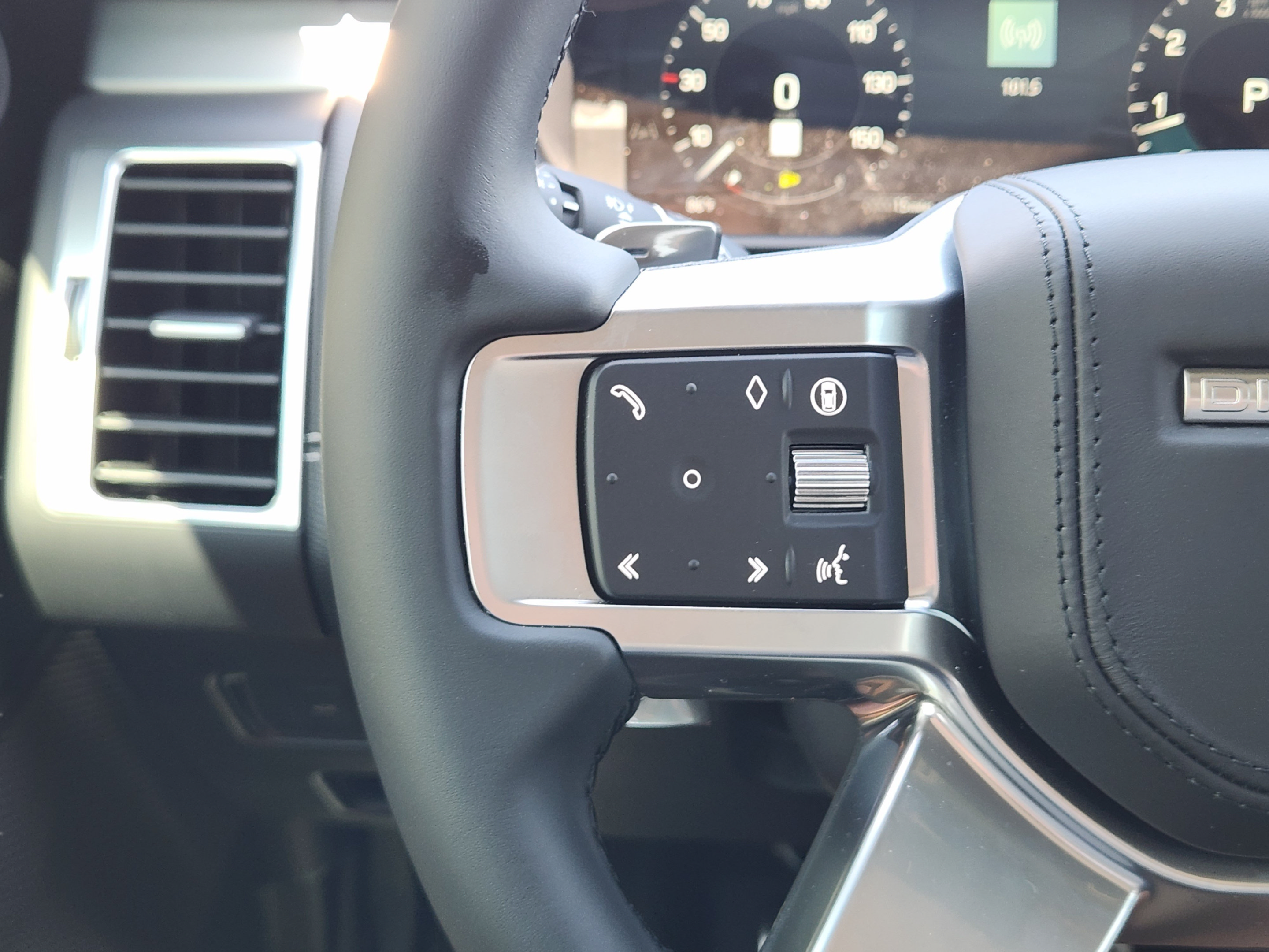 New 2026 Land Rover Discovery Dynamic SE AWD/4WD image 25