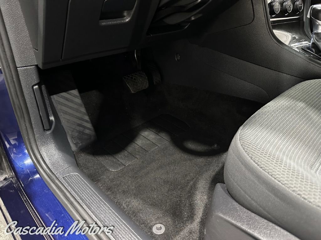 Used 2019 Volkswagen e-Golf SE w/ Driver Assistance Package image 22