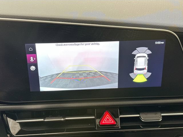 Used 2023 Kia Niro SX image 14