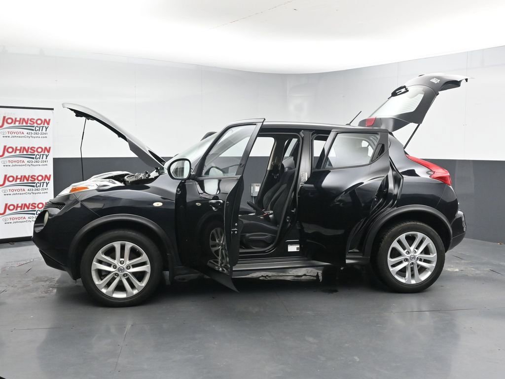 Used 2014 Nissan Juke S FWD image 39