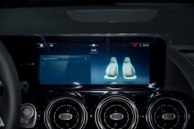 Certified 2026 Mercedes-Benz GLA 250 4MATIC image 16