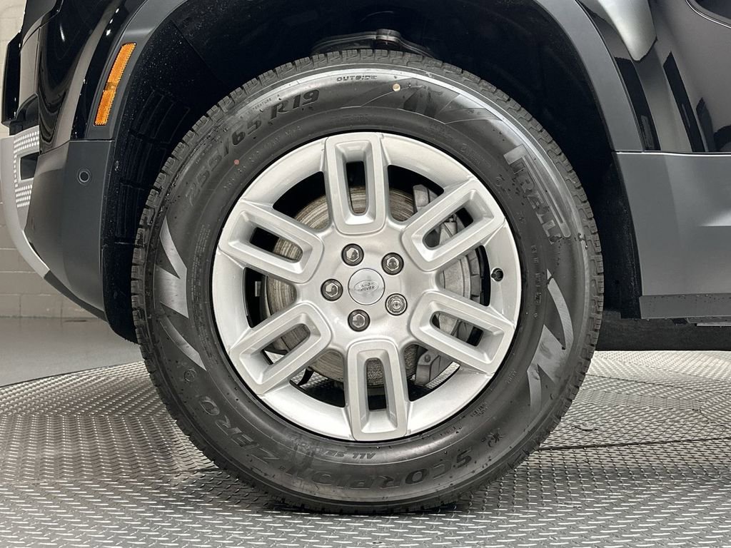 Certified 2024 Land Rover Defender 110 S AWD/4WD image 10