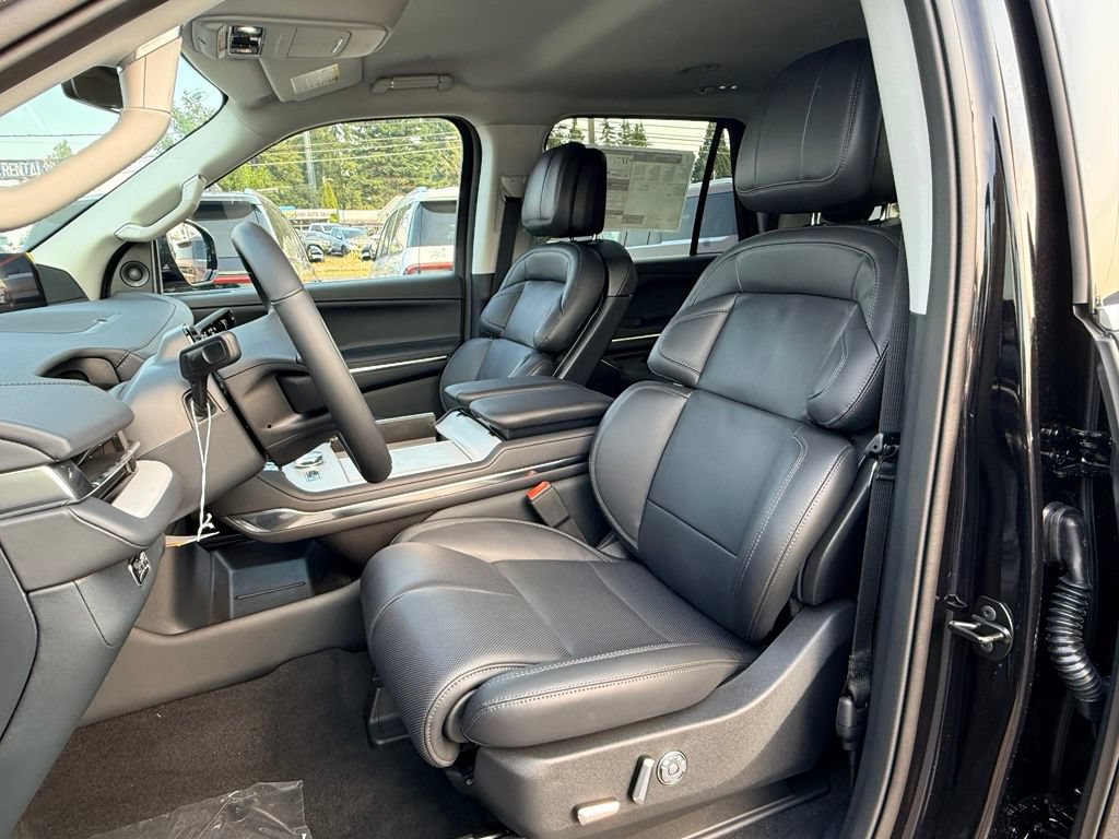 New 2027 Lincoln Navigator L Premier AWD/4WD image 24