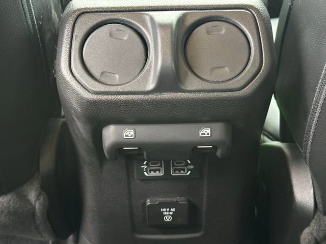 Used 2020 Jeep Wrangler Unlimited Sahara image 27