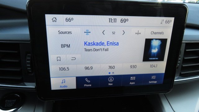 Certified 2022 Ford Explorer XLT w/ Equipment Group 202A image 10