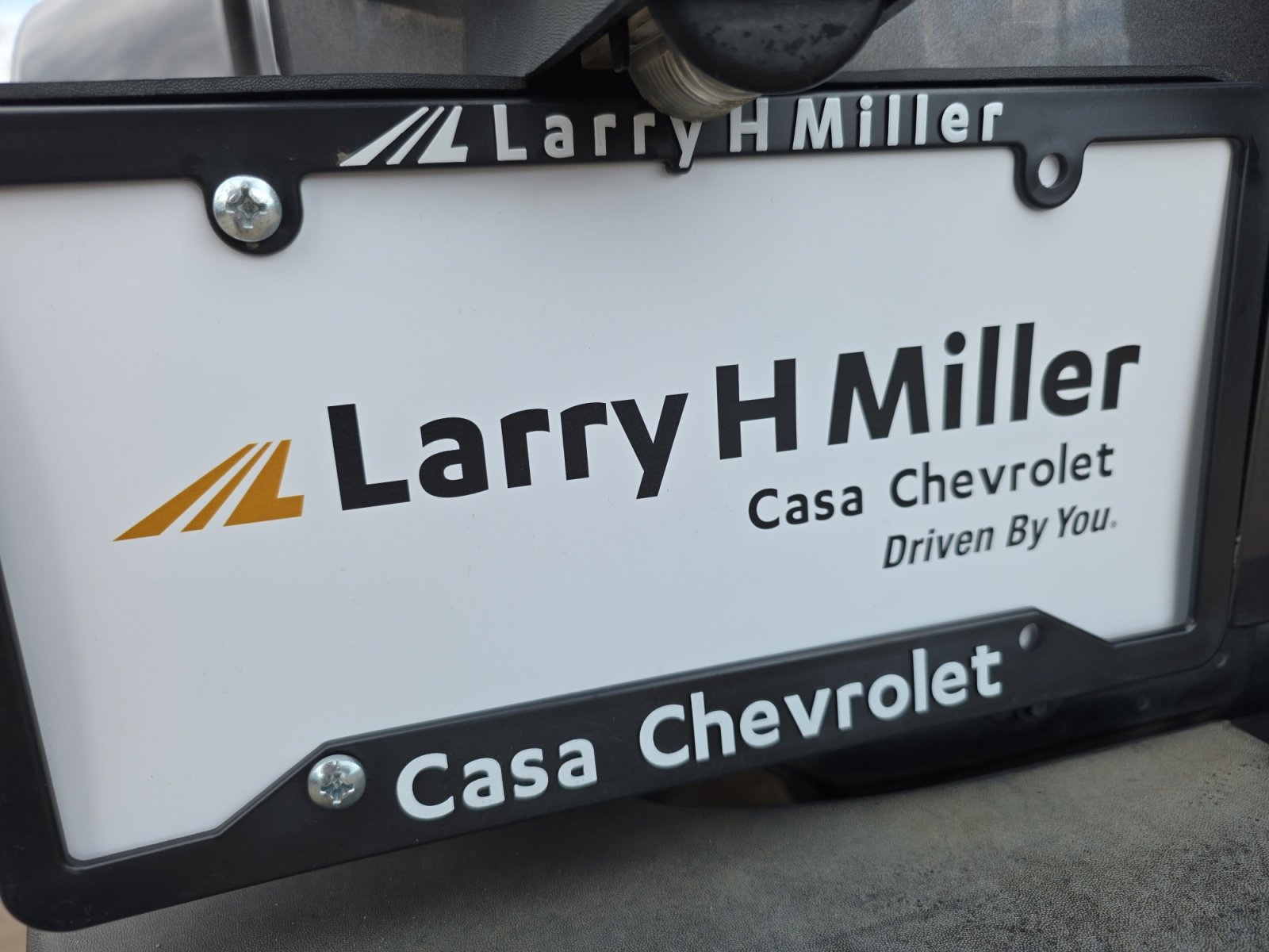 Used 2017 Jeep Wrangler Sahara w/ Connectivity Group image 18