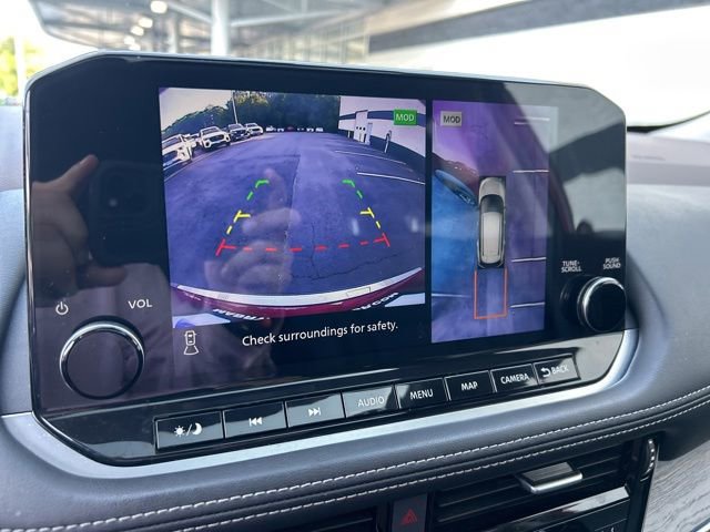 Used 2023 Nissan Rogue Platinum w/ Platinum Premium Package FWD image 19