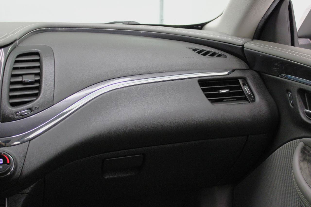 Used 2014 Chevrolet Impala LTZ FWD image 46