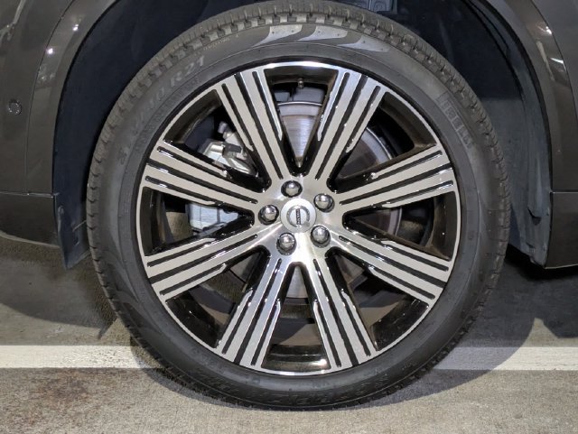 New 2025 Volvo XC90 B6 Ultra w/ Protection Package Premier AWD/4WD image 10