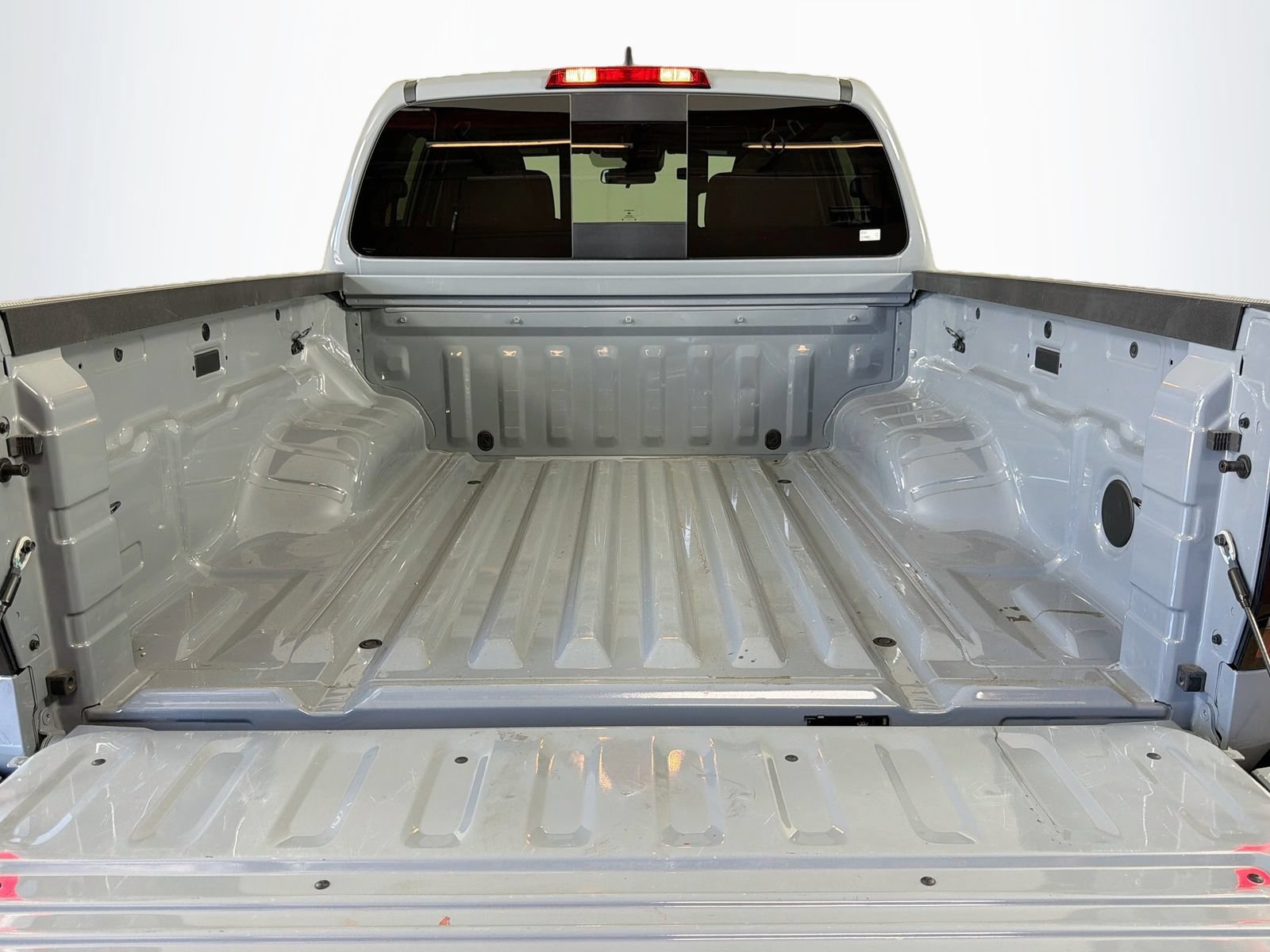 Used 2025 Nissan Frontier Pro-X RWD image 27