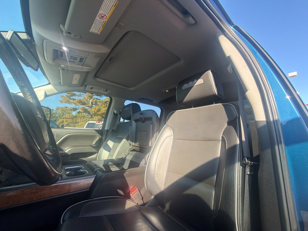 Used 2019 Chevrolet Silverado 2500 High Country w/ Duramax Plus Package AWD/4WD image 30