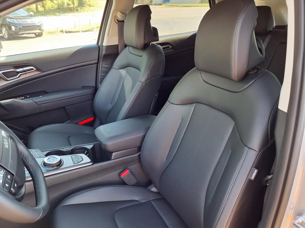 New 2026 Kia Sportage EX w/ EX Panoramic Sunroof Package image 12